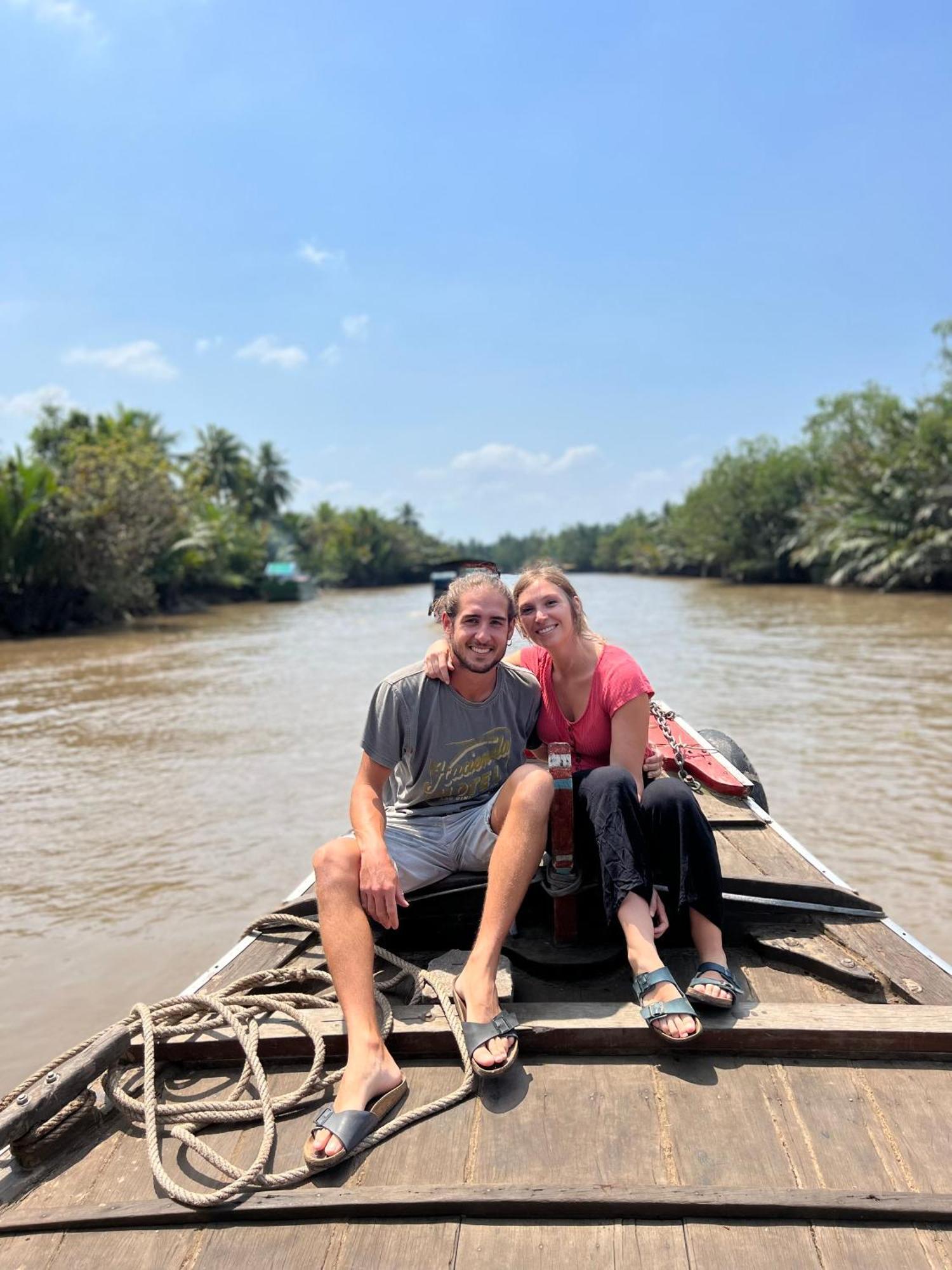Hide Away Bungalows In Ben Tre City Buitenkant foto