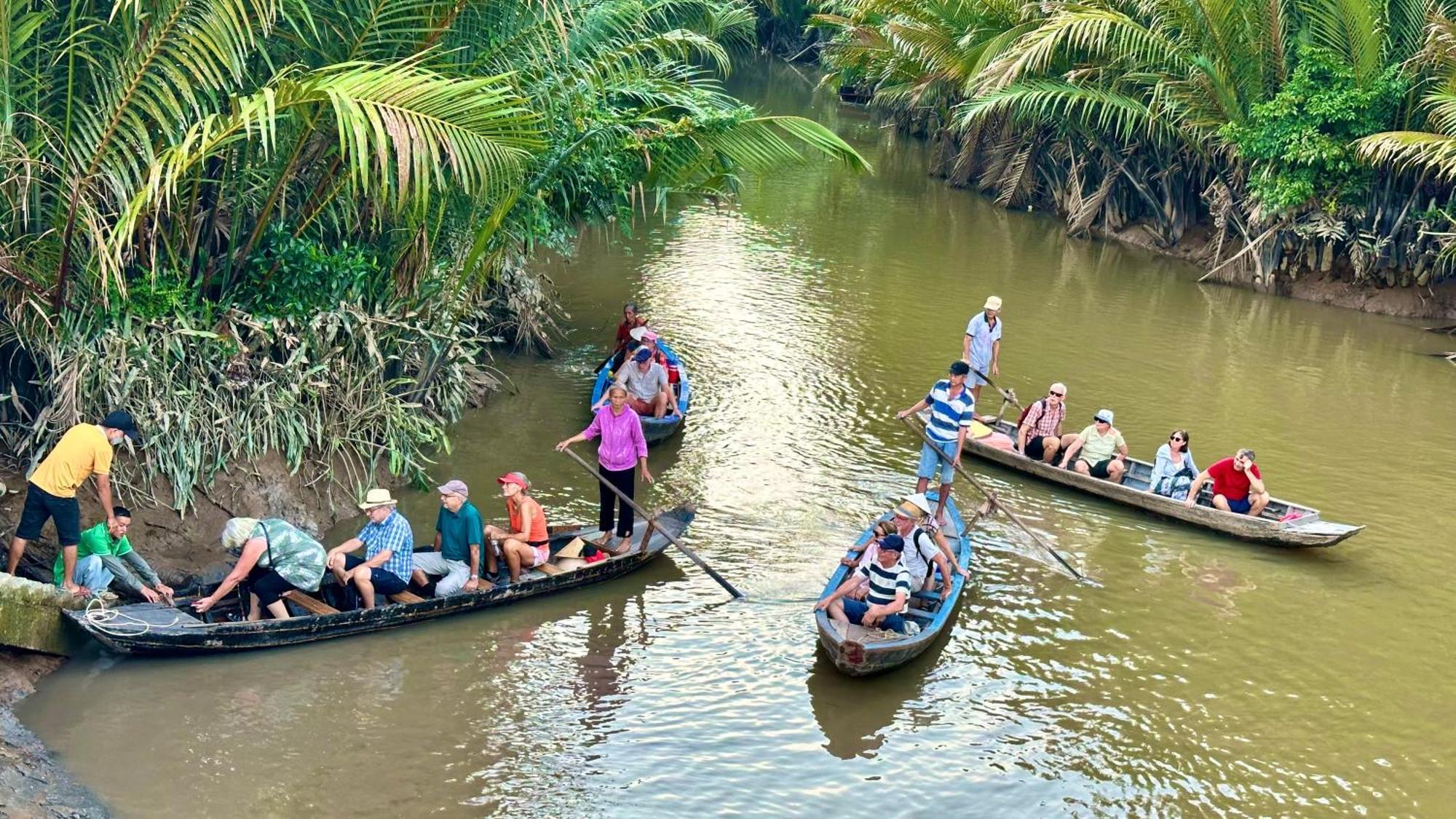Hide Away Bungalows In Ben Tre City Buitenkant foto